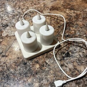 Set of 4 Rechargeable Flameless Candles with Charging Base